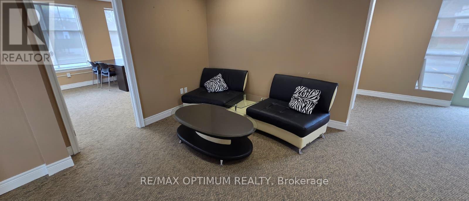 G - T4 Room 2 - 400 Dundas Street, Whitby, Ontario  L1N 0K1 - Photo 6 - E13727220