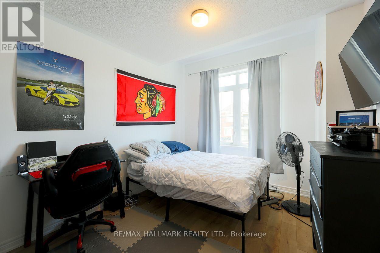 1090 Lockie Drive, Oshawa, Ontario  L1L 0R9 - Photo 16 - E13727224