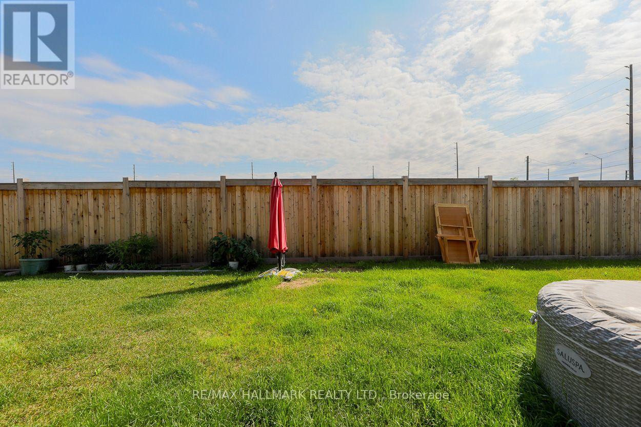 1090 Lockie Drive, Oshawa, Ontario  L1L 0R9 - Photo 20 - E13727224