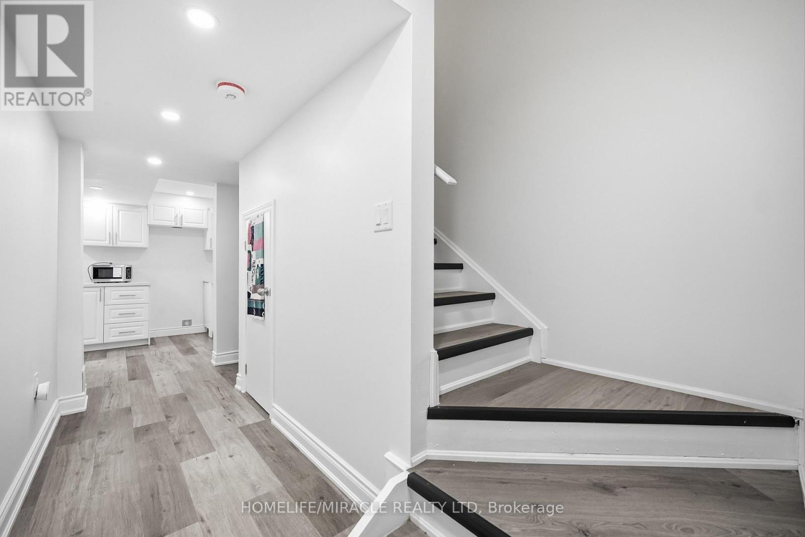 1230 Rexton Drive, Oshawa, Ontario  L1L 0T3 - Photo 36 - E13727250