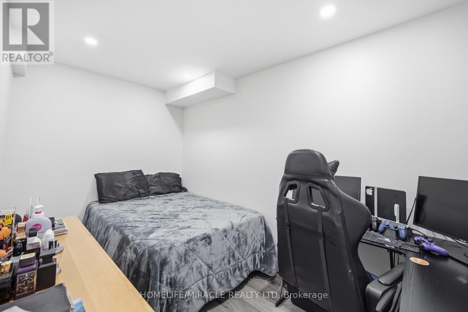 1230 Rexton Drive, Oshawa, Ontario  L1L 0T3 - Photo 41 - E13727250