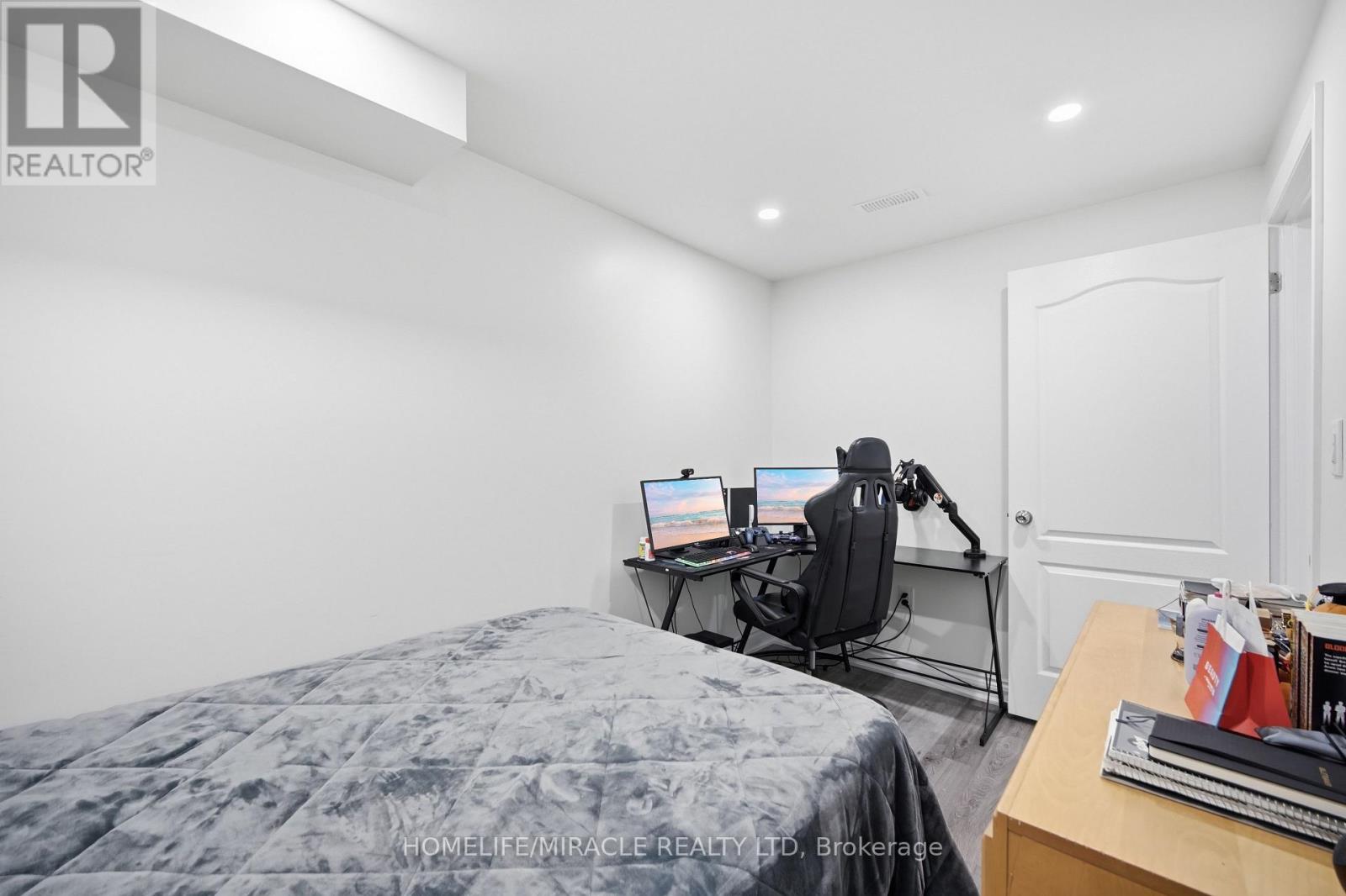 1230 Rexton Drive, Oshawa, Ontario  L1L 0T3 - Photo 42 - E13727250