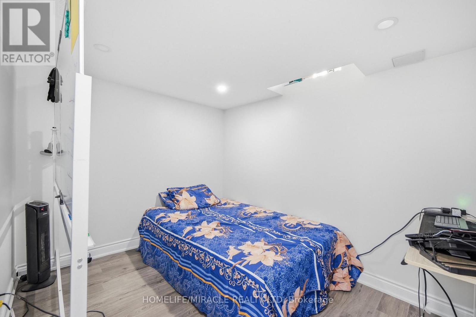 1230 Rexton Drive, Oshawa, Ontario  L1L 0T3 - Photo 43 - E13727250