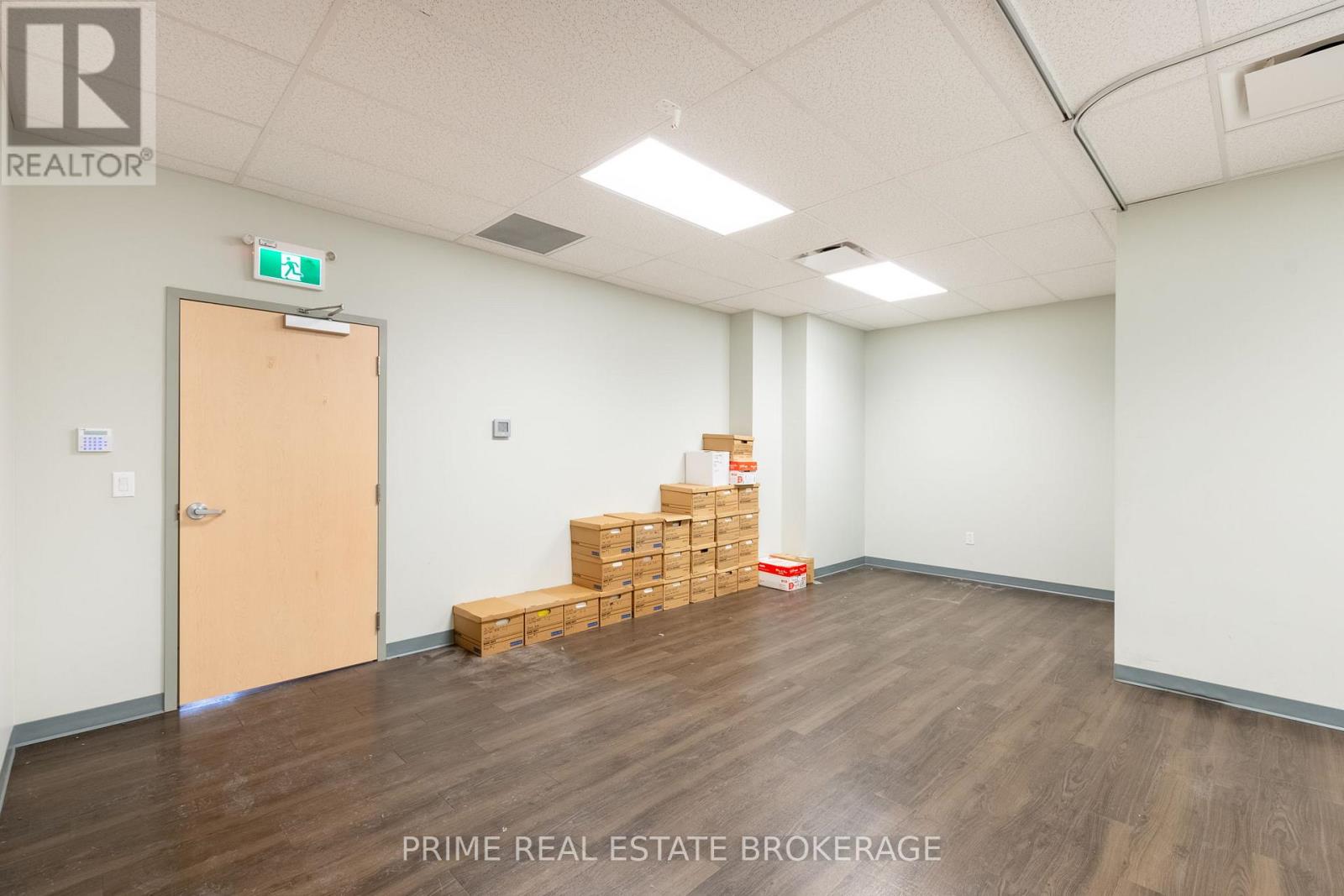 Main Floor - 268 Main Street, Lucan Biddulph, Ontario  N0M 2J0 - Photo 16 - X13727132