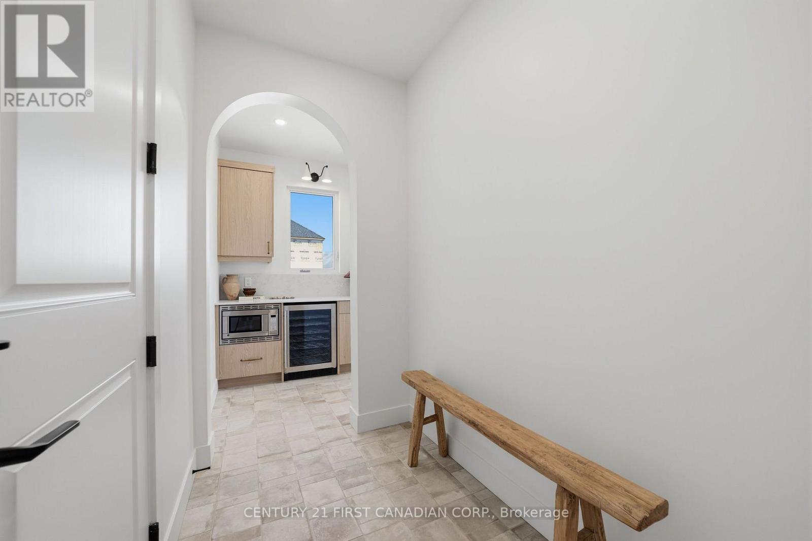 24 Sheldabren Street, North Middlesex, Ontario  N0M 1A0 - Photo 12 - X13727210