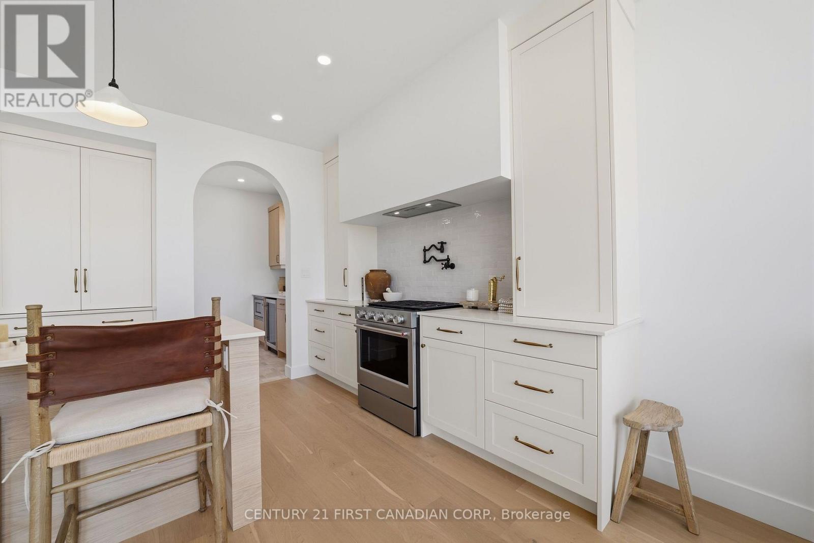 24 Sheldabren Street, North Middlesex, Ontario  N0M 1A0 - Photo 17 - X13727210