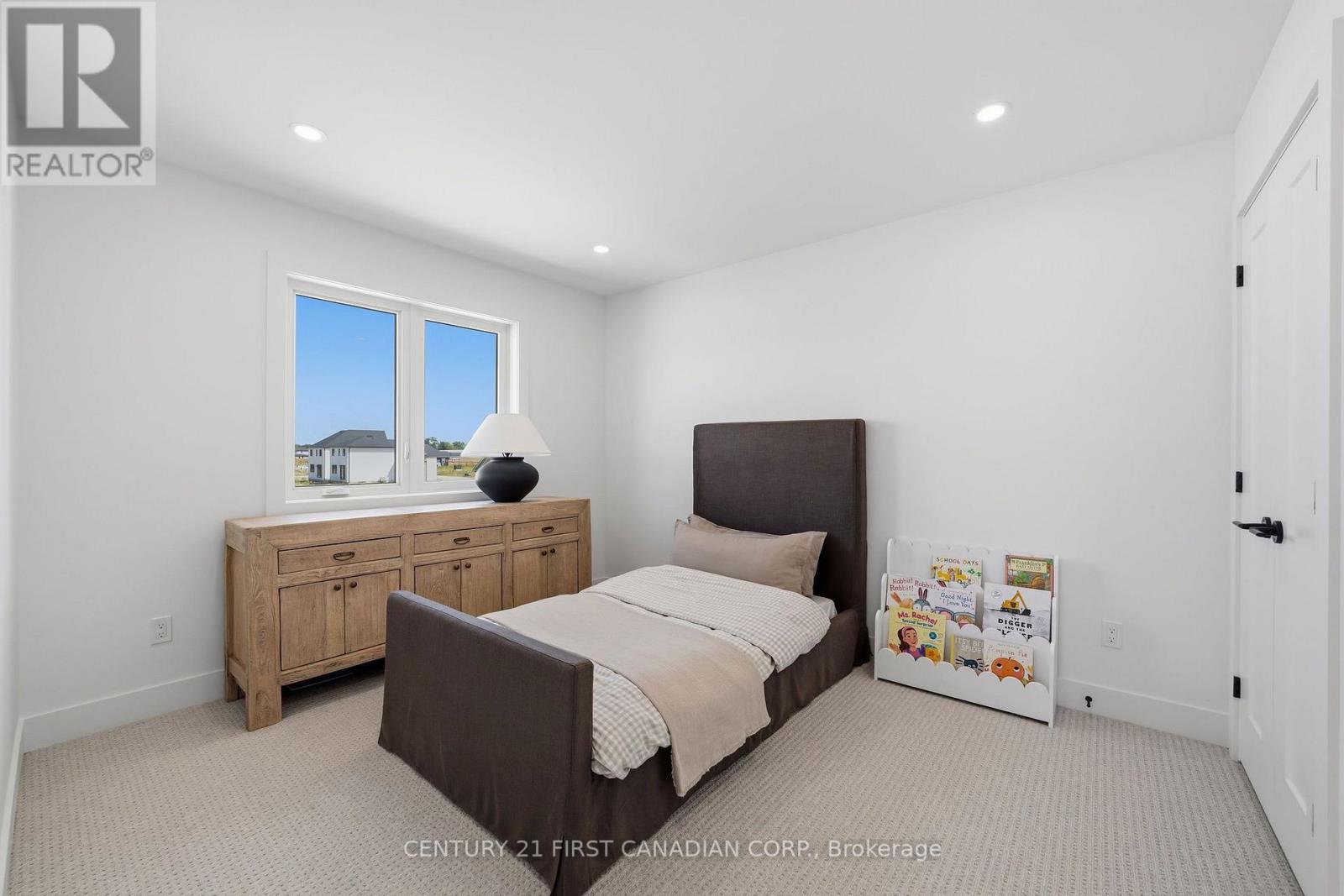 24 Sheldabren Street, North Middlesex, Ontario  N0M 1A0 - Photo 29 - X13727210