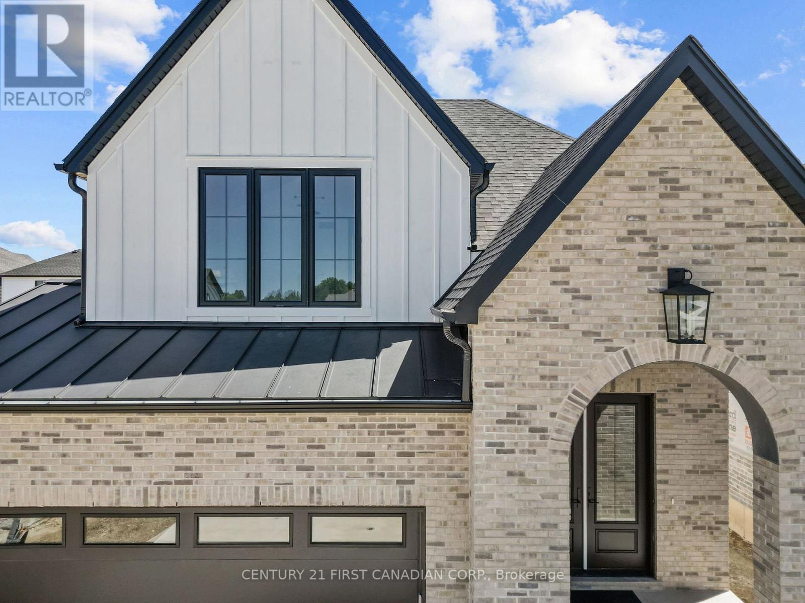 24 Sheldabren Street, North Middlesex, Ontario  N0M 1A0 - Photo 6 - X13727210
