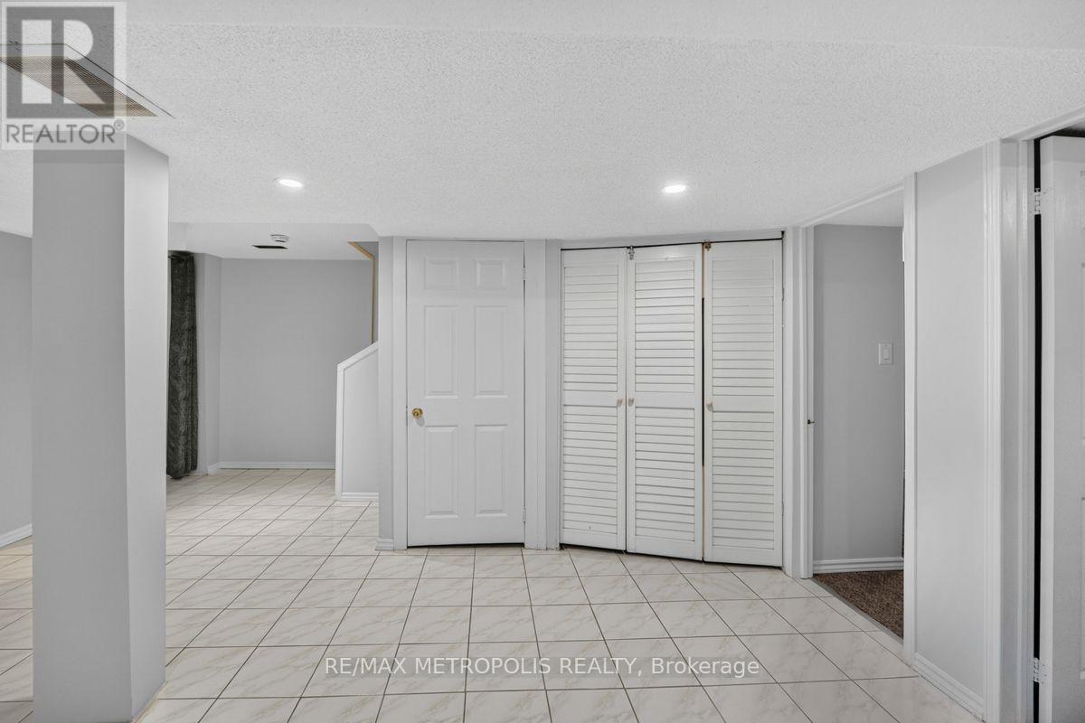 Bsmt - 32 Summerlea Street, Markham, Ontario  L3S 4H7 - Photo 12 - N13727294