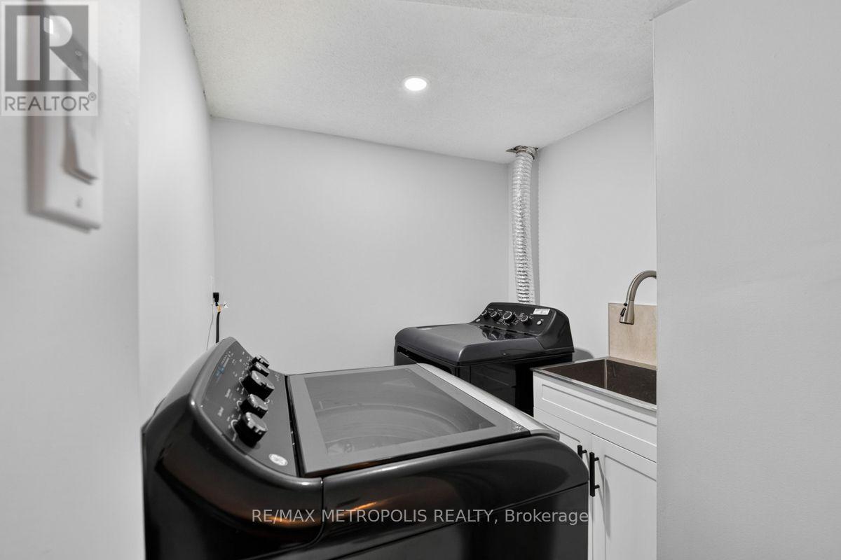 Bsmt - 32 Summerlea Street, Markham, Ontario  L3S 4H7 - Photo 3 - N13727294