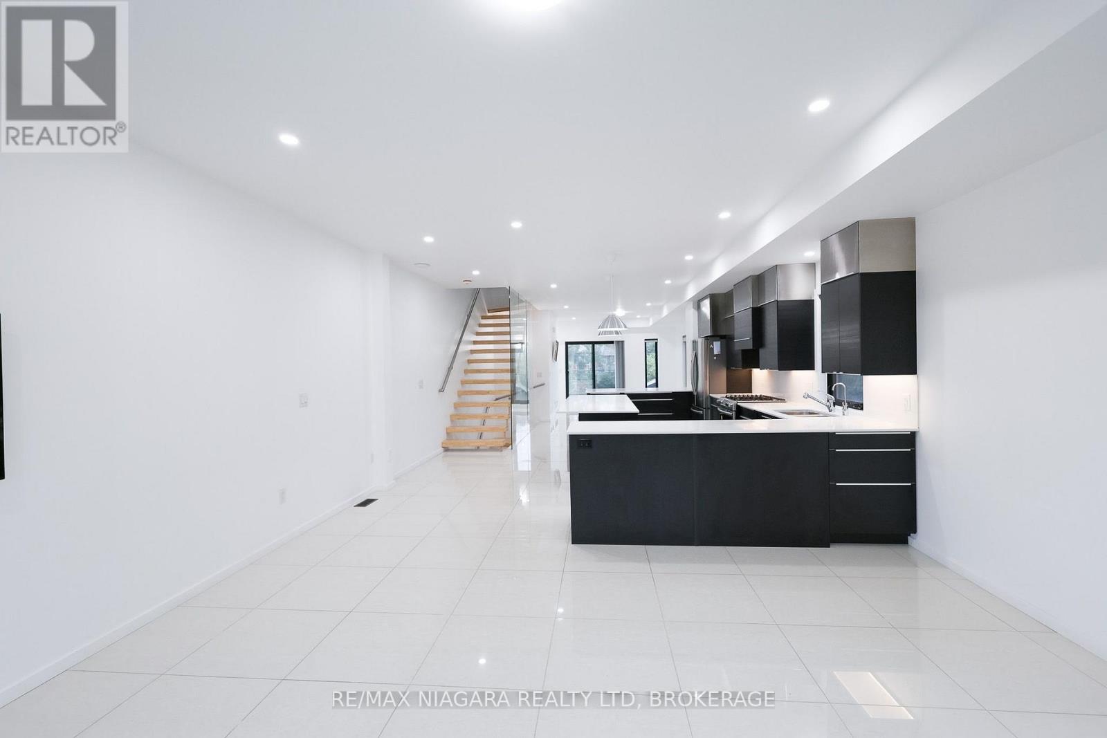 72 First Street, Welland, Ontario  L3B 4R9 - Photo 15 - X13727222