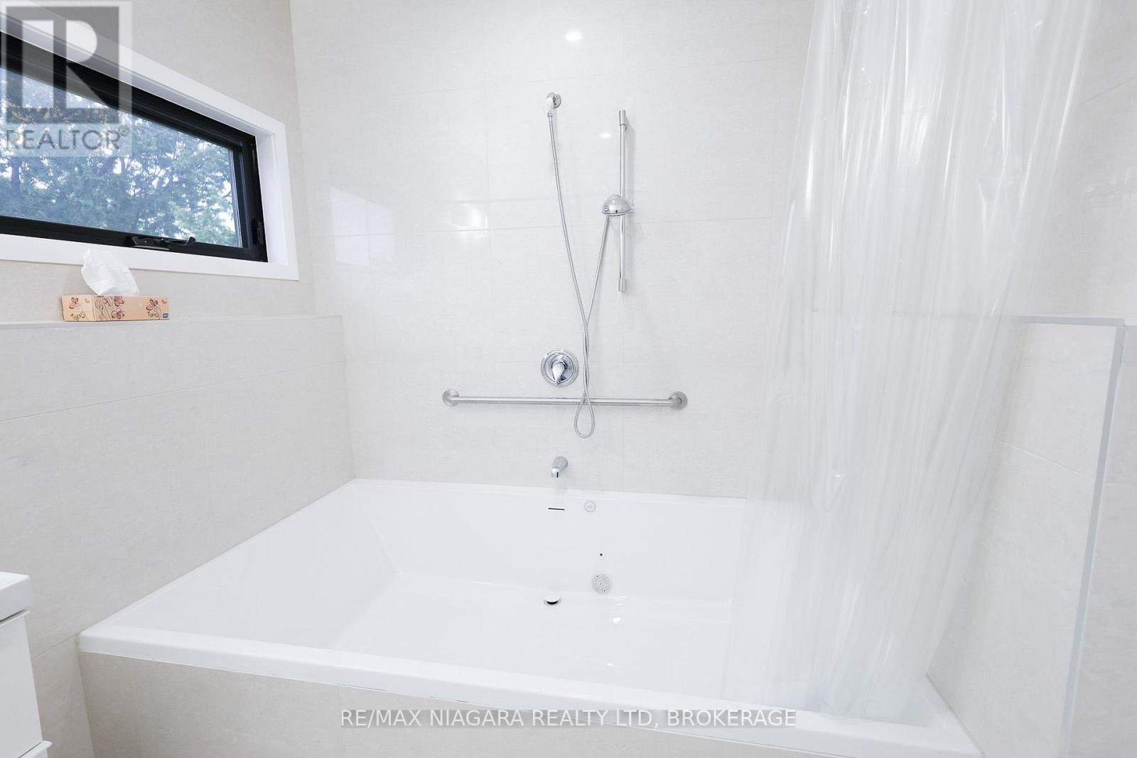 72 First Street, Welland, Ontario  L3B 4R9 - Photo 25 - X13727222