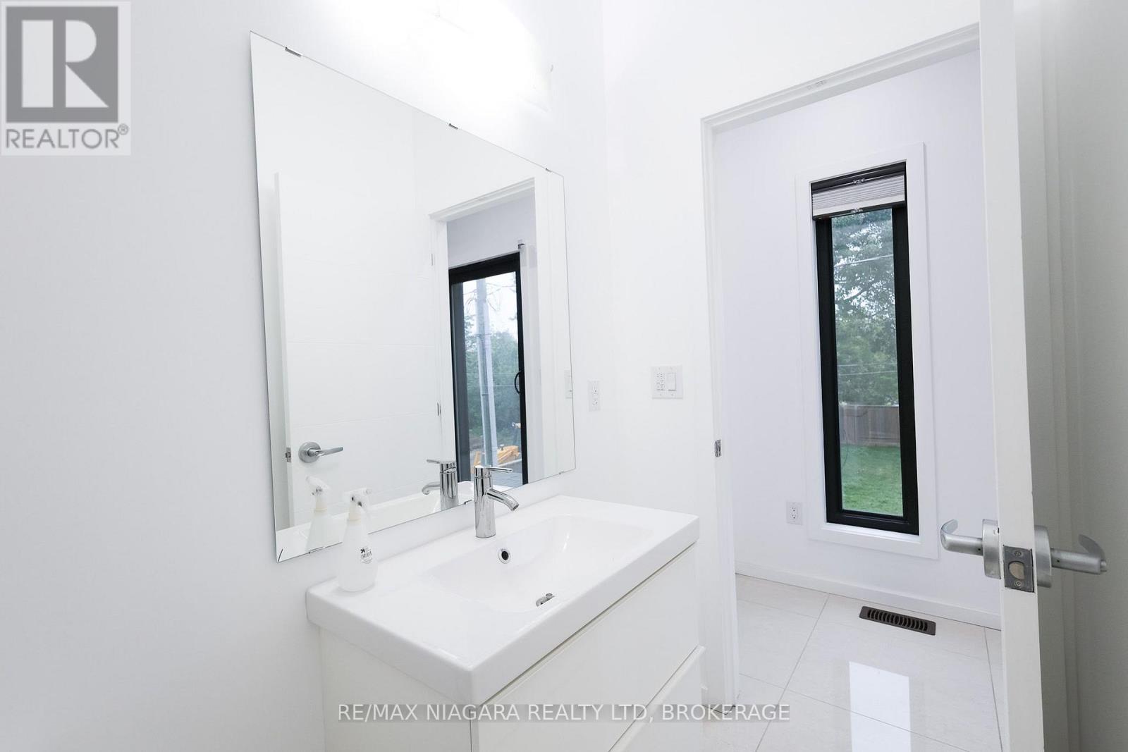 72 First Street, Welland, Ontario  L3B 4R9 - Photo 40 - X13727222