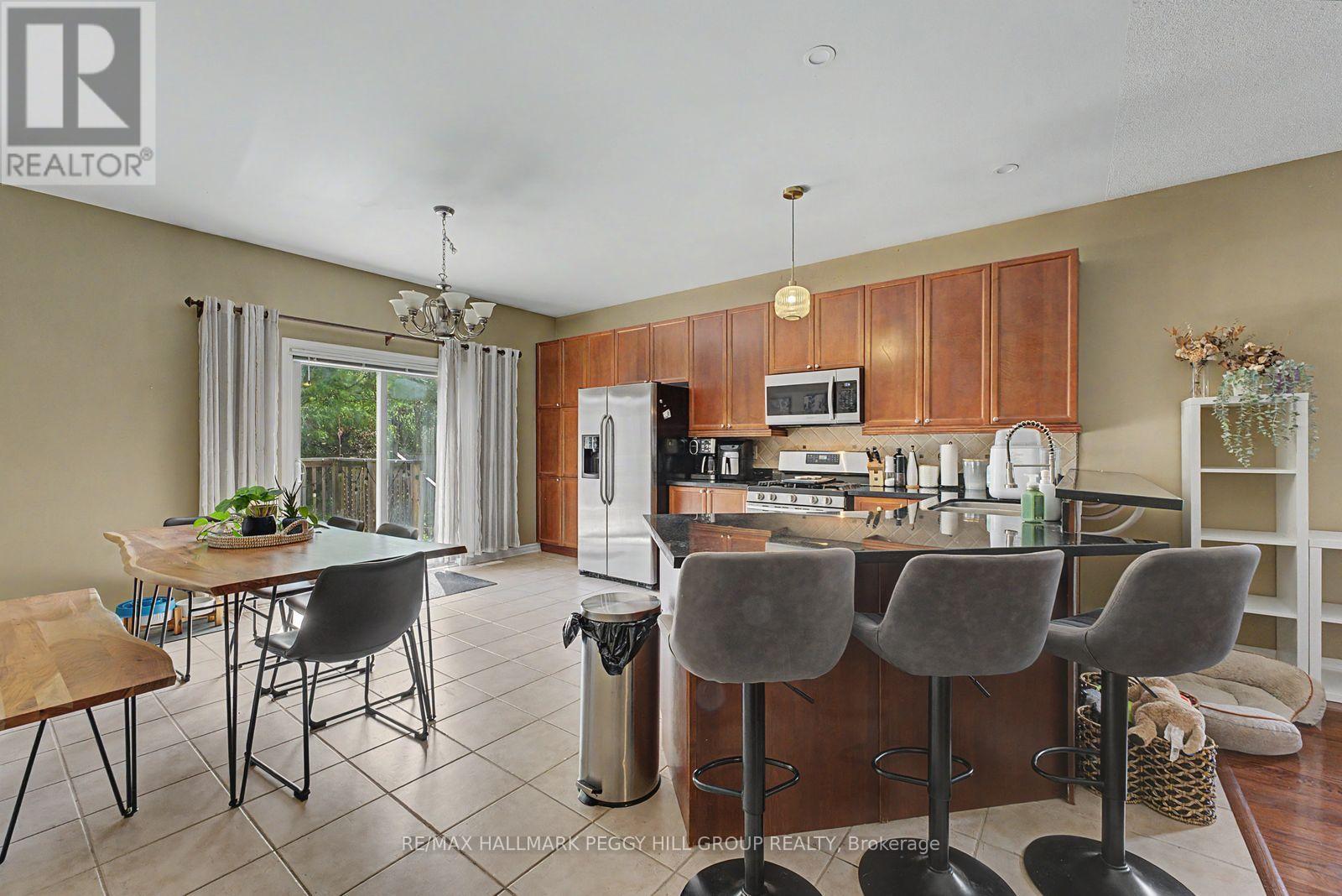 Upper - 65 Jessica Drive, Barrie (Painswick South), Ontario  L4N 5T3 - Photo 2 - S13727140