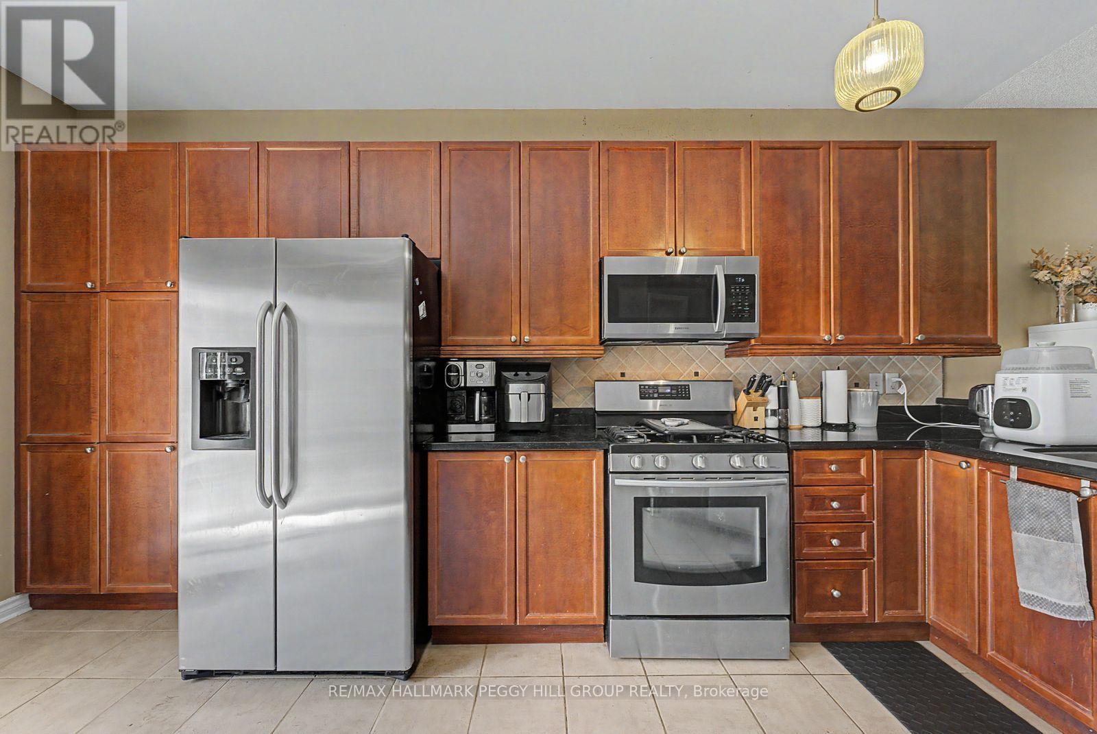 Upper - 65 Jessica Drive, Barrie (Painswick South), Ontario  L4N 5T3 - Photo 3 - S13727140