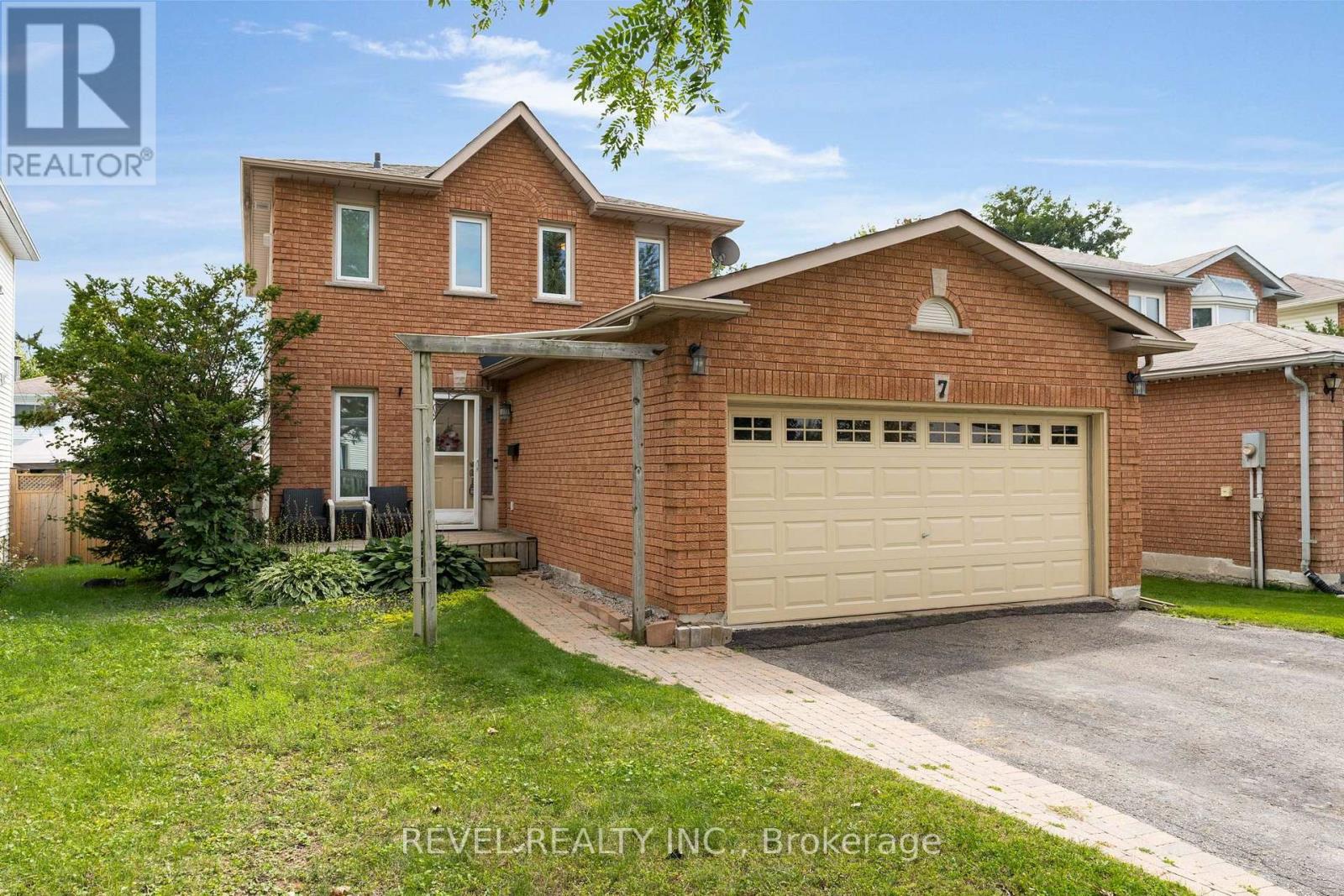 7 PENTON DRIVE, barrie (west bayfield), Ontario