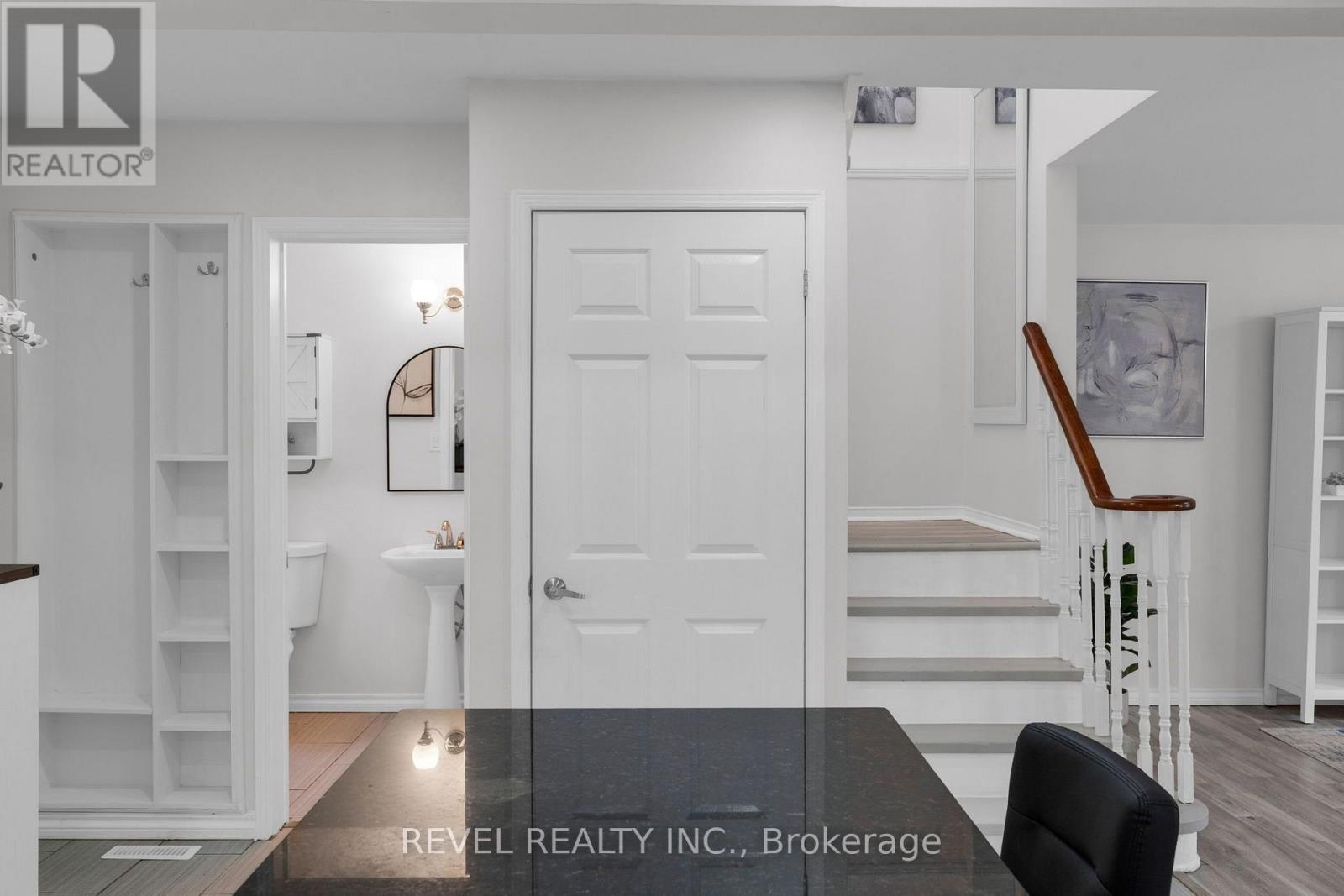 7 Penton Drive, Barrie (West Bayfield), Ontario  L4N 7A3 - Photo 7 - S13727194