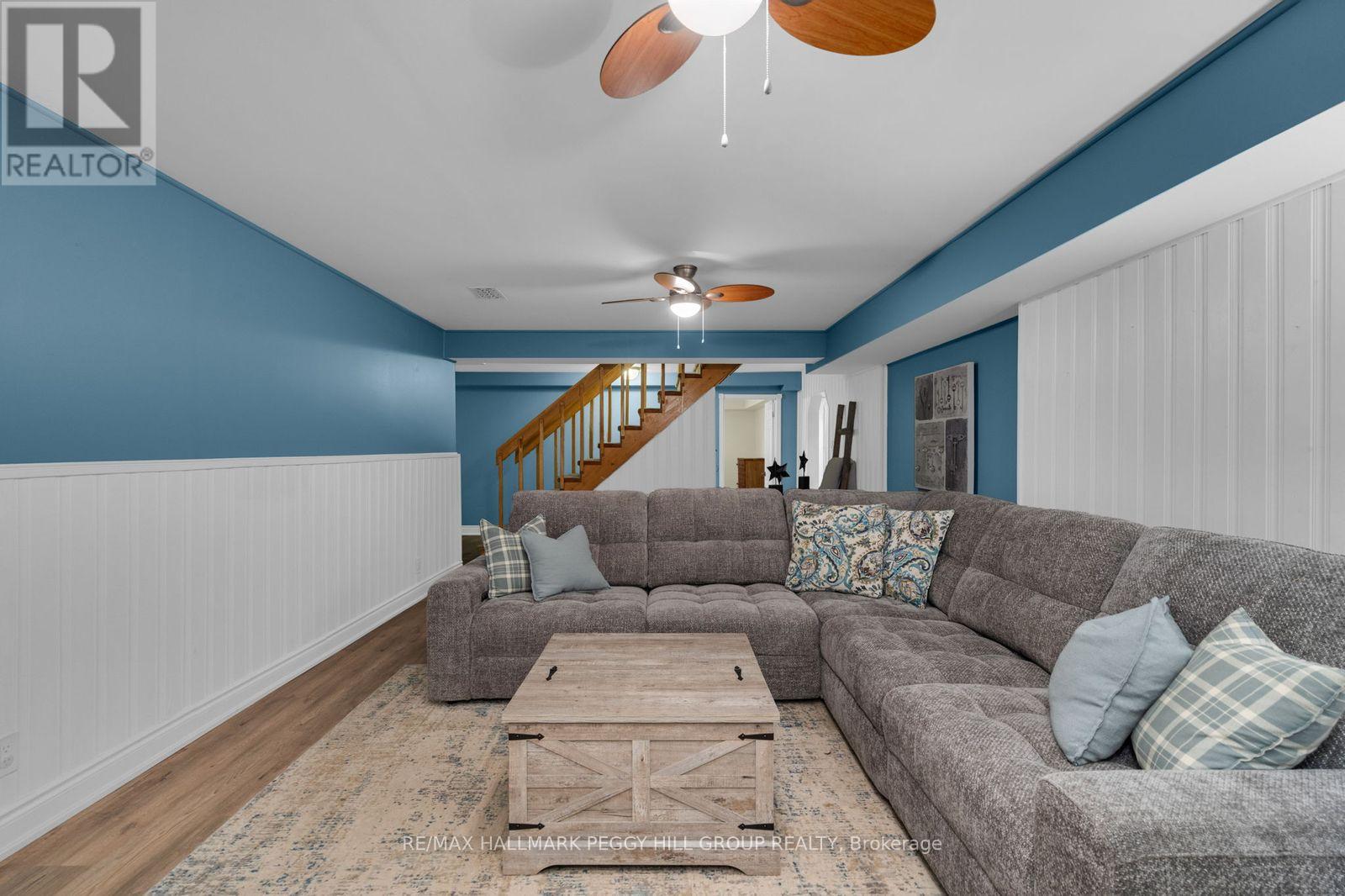 2889 Fairgrounds Road S, Clearview (Creemore), Ontario  L0M 1G0 - Photo 13 - S13727268