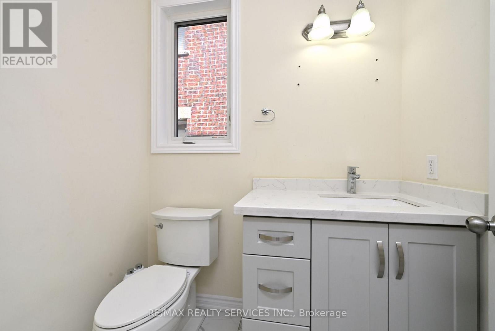 64 Maple Cider Street, Caledon, Ontario  L7C 4B8 - Photo 4 - W13727126