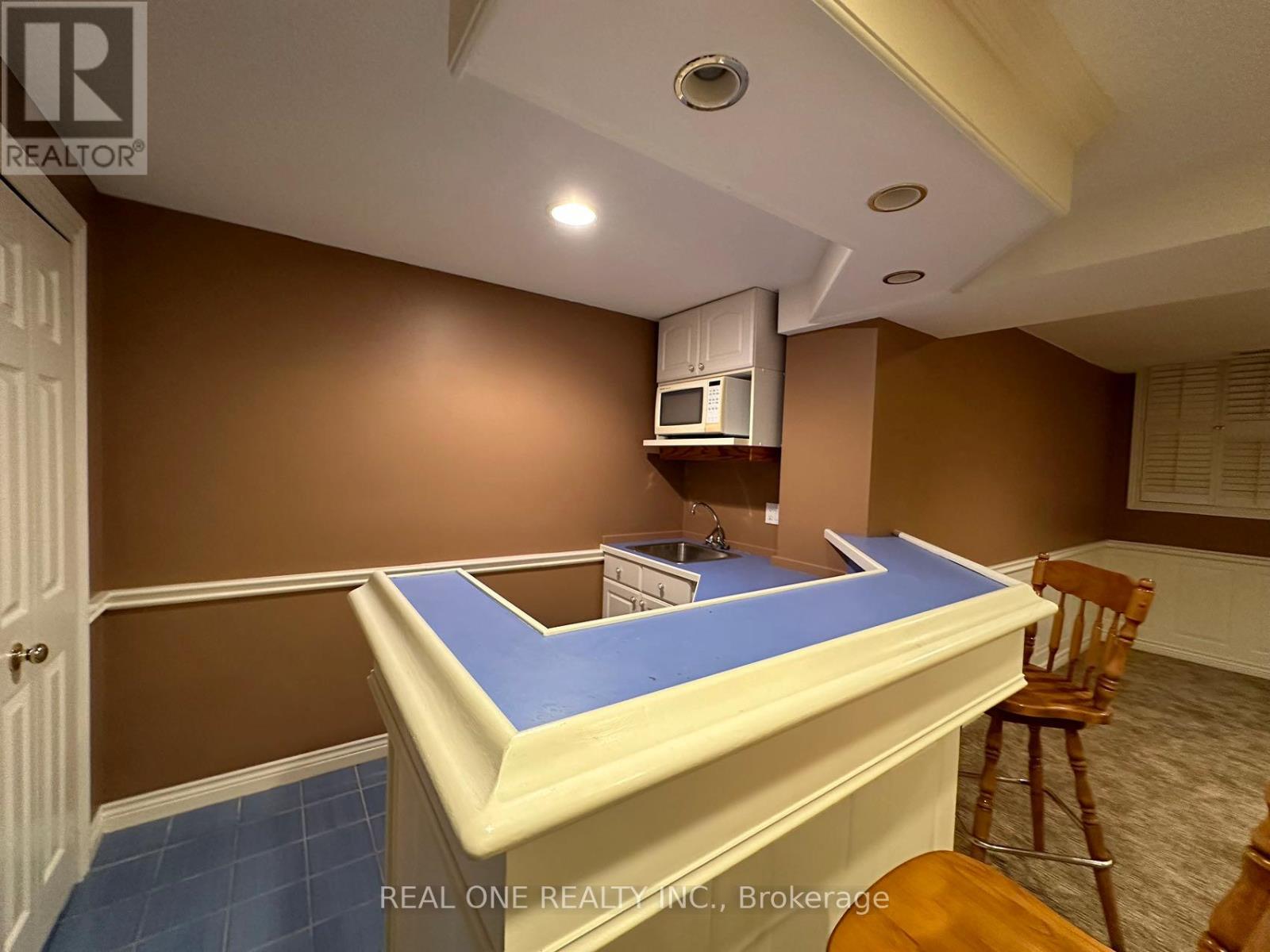 3944 Glamis Court, Mississauga, Ontario  L5L 3N5 - Photo 21 - W13727128