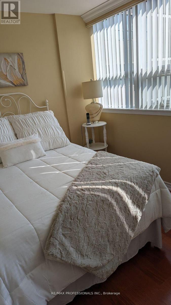 802 - 2323 Confederation Parkway, Mississauga, Ontario  L5B 1R6 - Photo 5 - W13727136