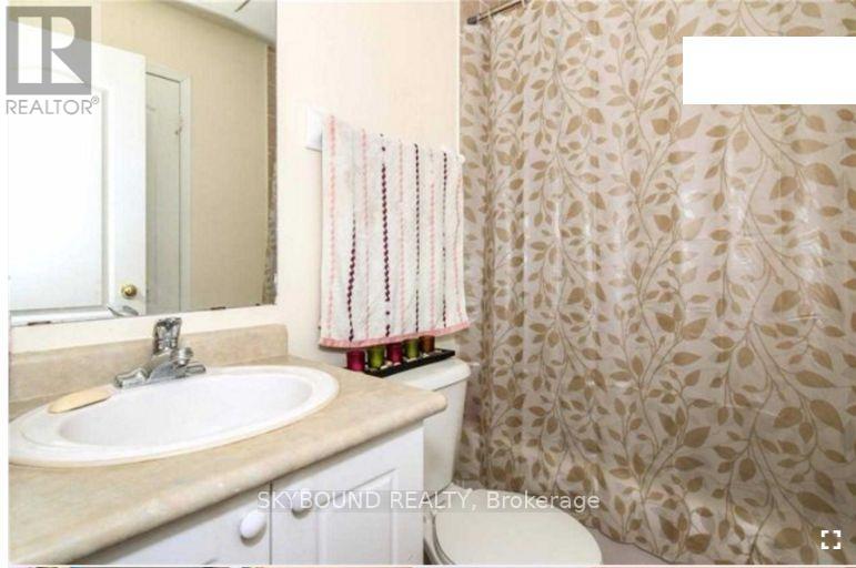 UPPER - 24 LARKSPUR ROAD