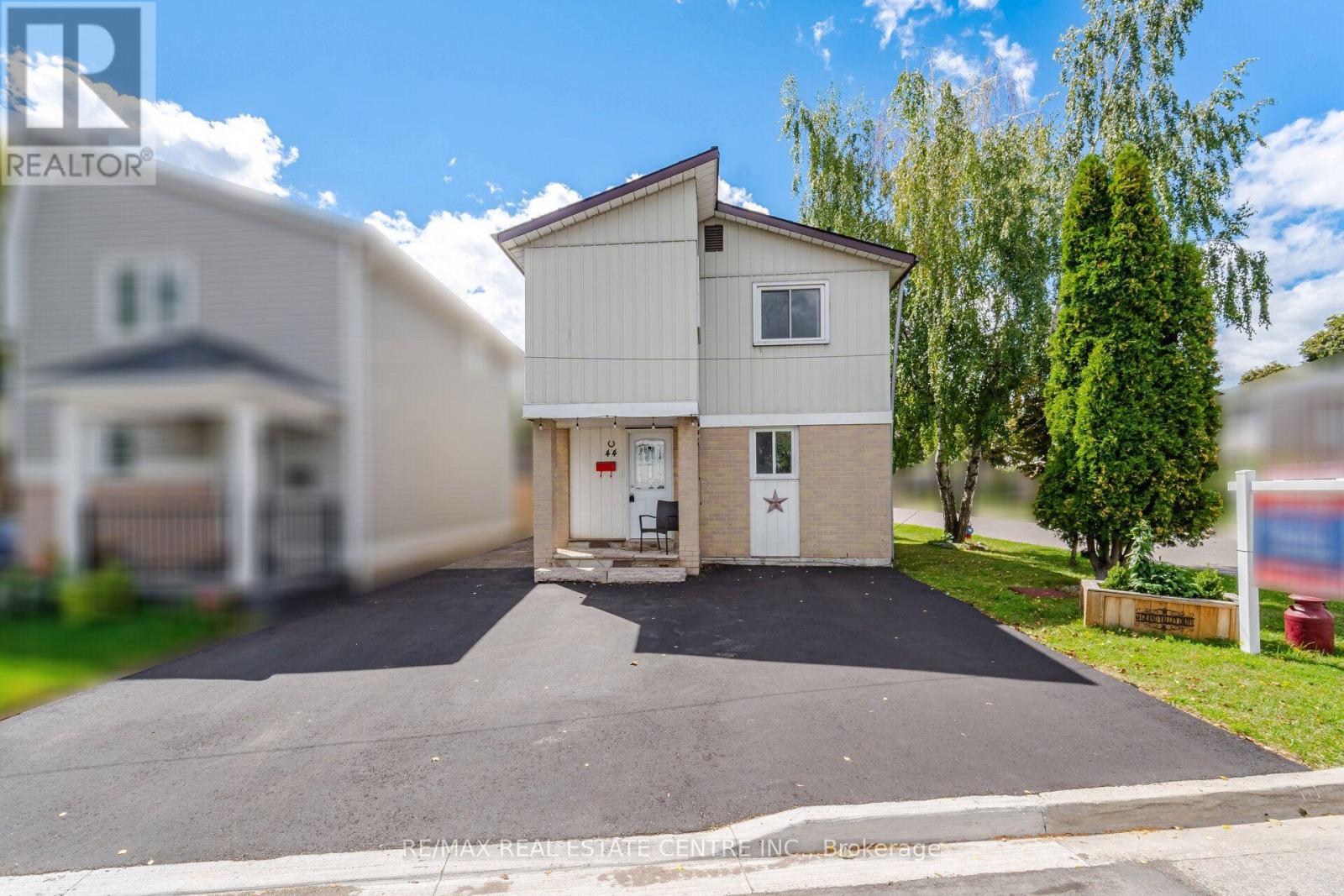 44 GRAND VALLEY DRIVE, Brampton, Ontario