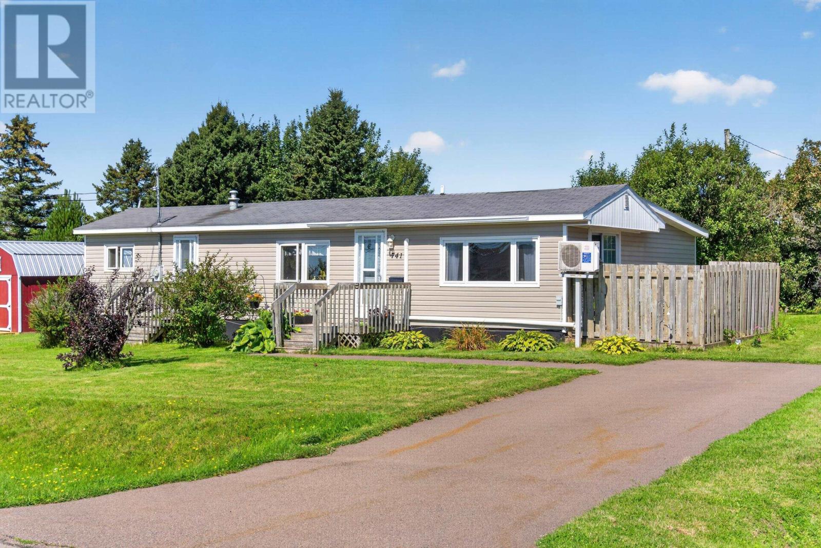 741 Starling Street, Summerside, Prince Edward Island  C1N 5A2 - Photo 1 - 202621967