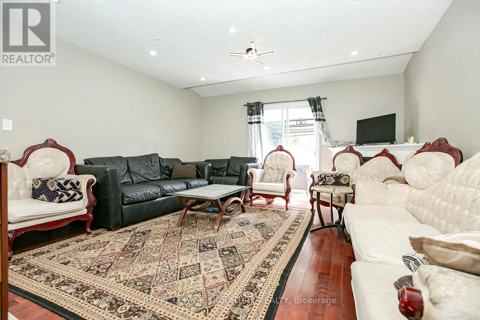 107 Glencliffe Court, Kitchener, Ontario  N2B 3X1 - Photo 14 - X13727208