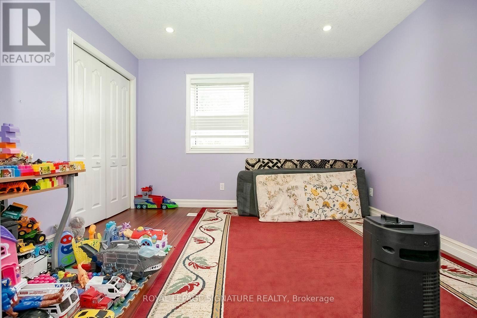 107 Glencliffe Court, Kitchener, Ontario  N2B 3X1 - Photo 25 - X13727208