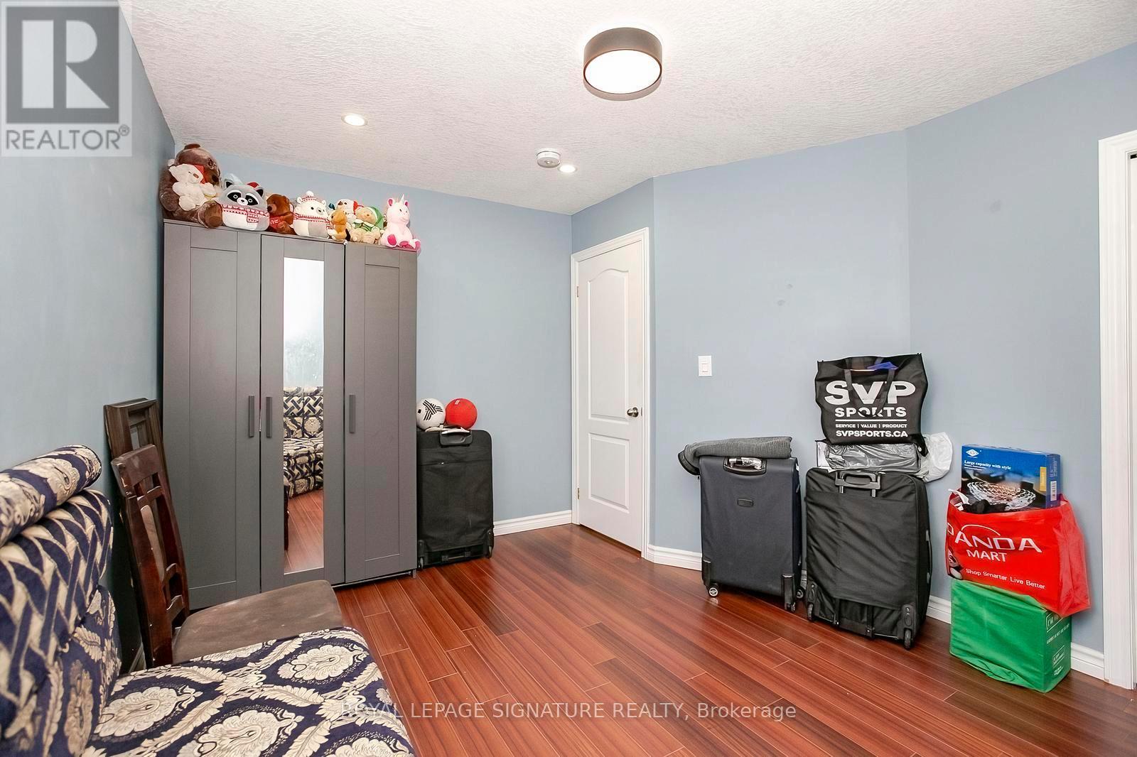 107 Glencliffe Court, Kitchener, Ontario  N2B 3X1 - Photo 31 - X13727208