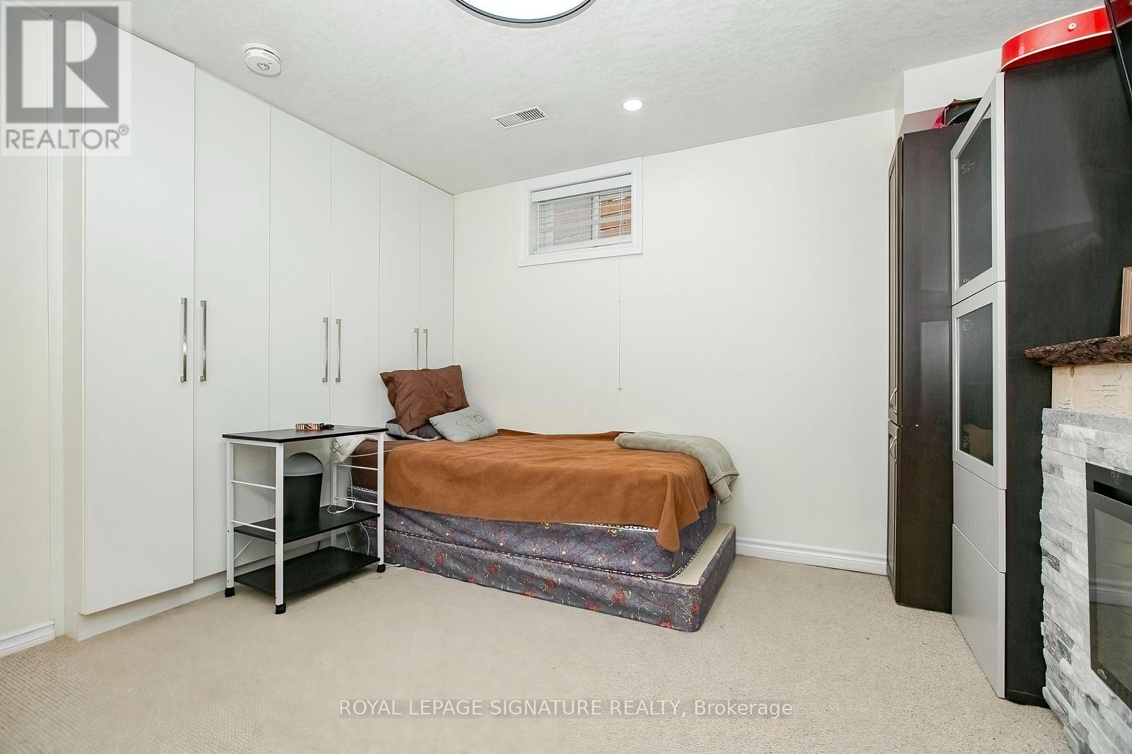 107 Glencliffe Court, Kitchener, Ontario  N2B 3X1 - Photo 40 - X13727208