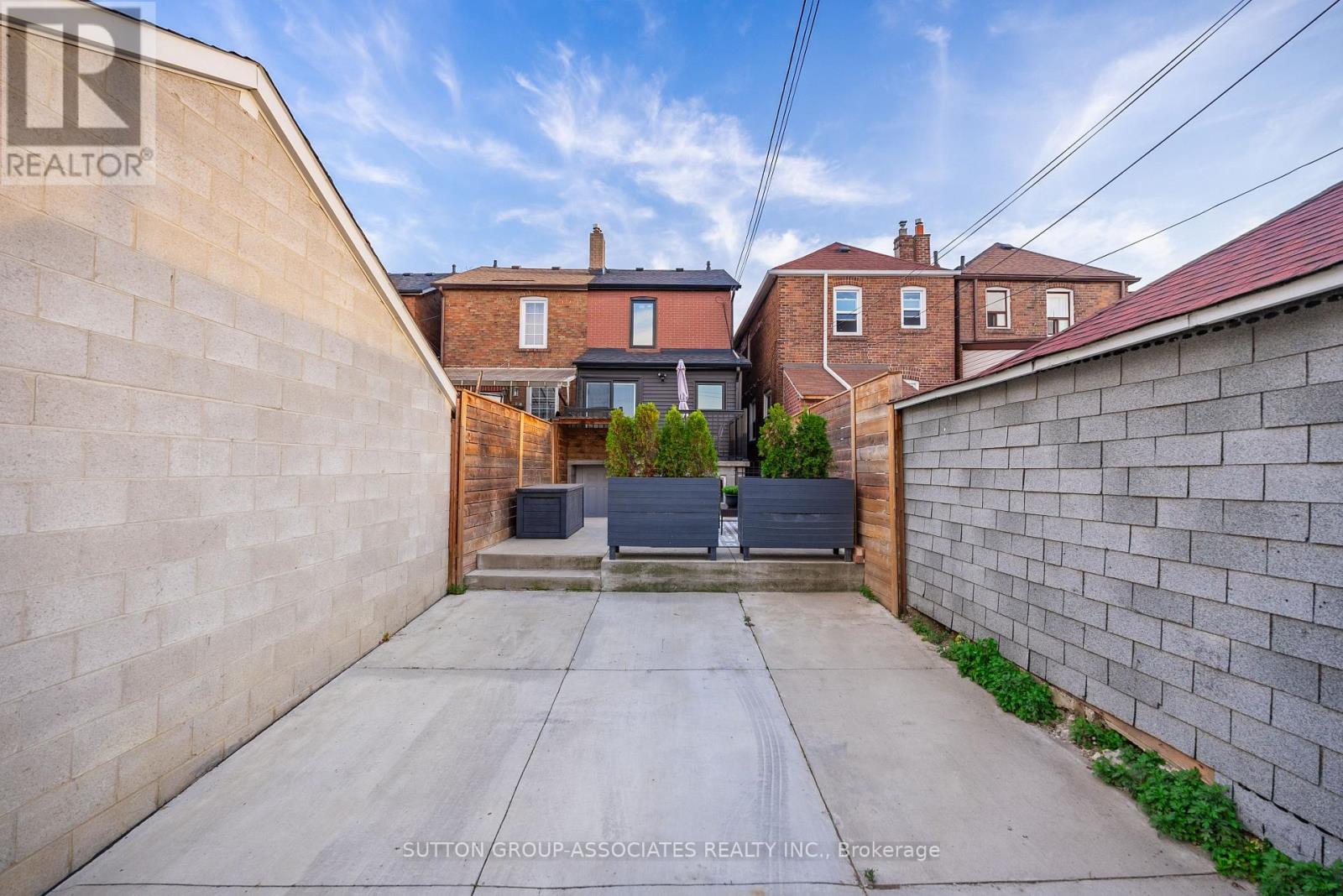 10 Innes Avenue, Toronto, Ontario  M6E 1M8 - Photo 16 - W13727304