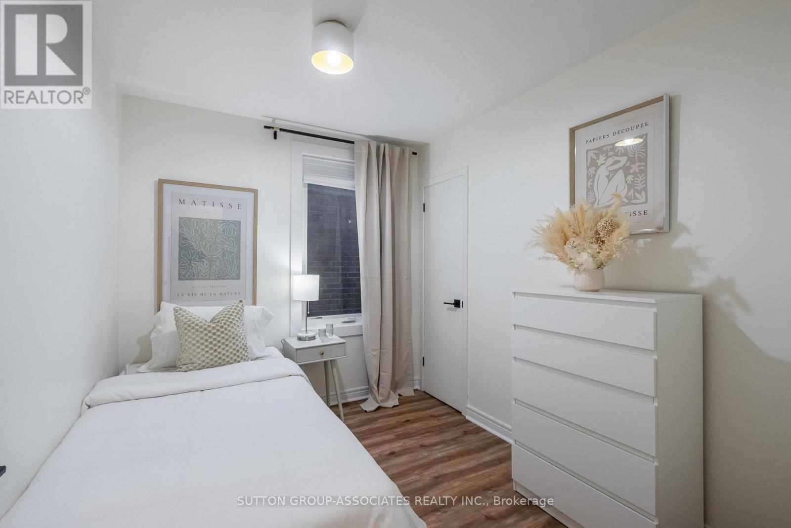 10 Innes Avenue, Toronto, Ontario  M6E 1M8 - Photo 12 - W13727304