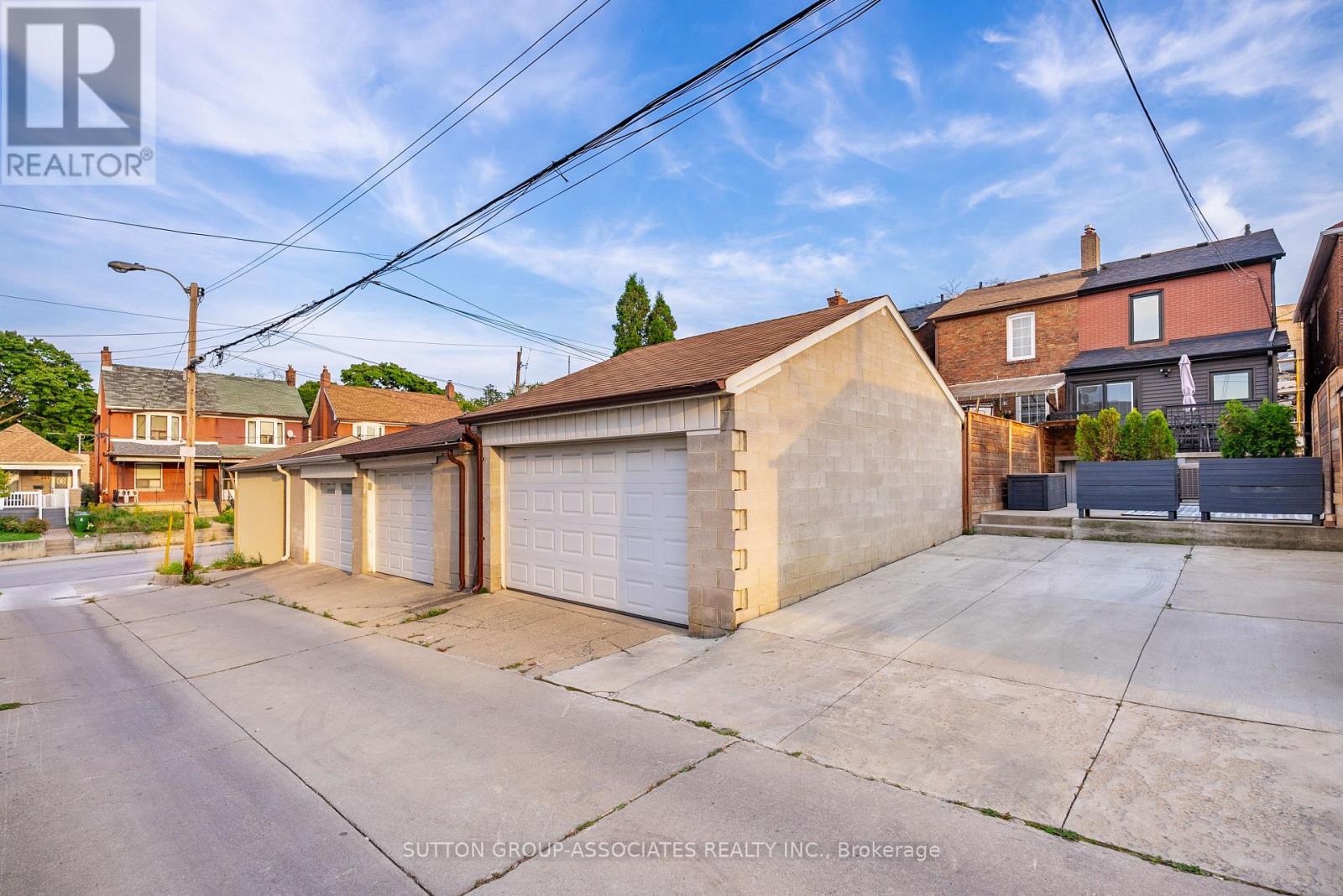 10 Innes Avenue, Toronto, Ontario  M6E 1M8 - Photo 17 - W13727304