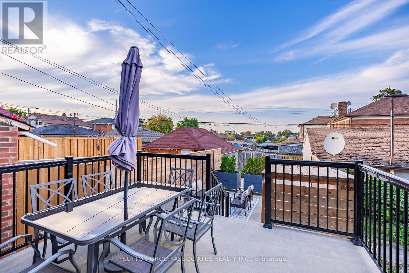 10 Innes Avenue, Toronto, Ontario  M6E 1M8 - Photo 14 - W13727304