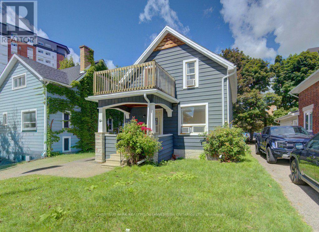 10 Marshall Street, Waterloo, Ontario  N2J 2T2 - Photo 2 - X13142376