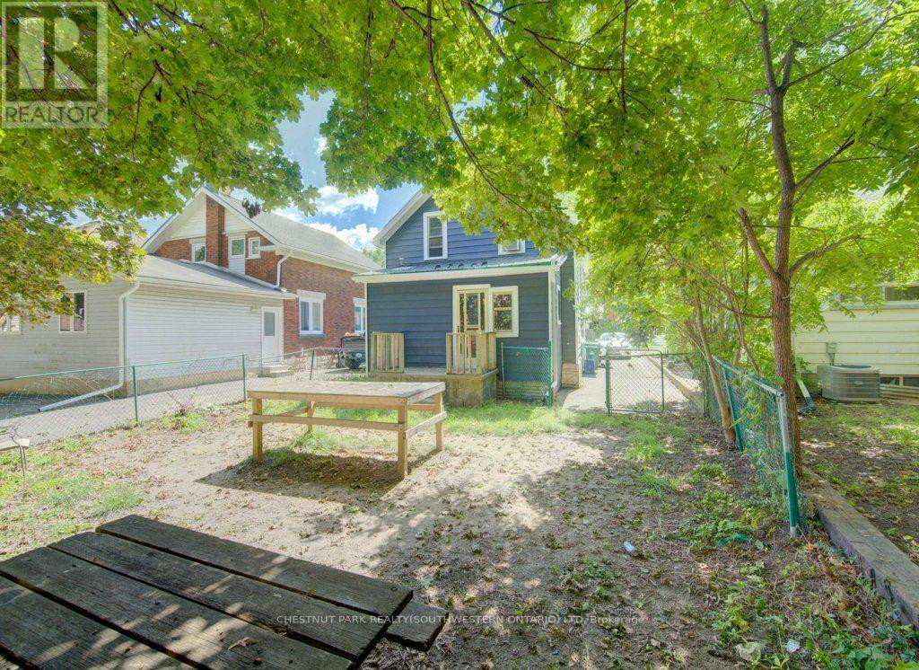 10 Marshall Street, Waterloo, Ontario  N2J 2T2 - Photo 26 - X13142376