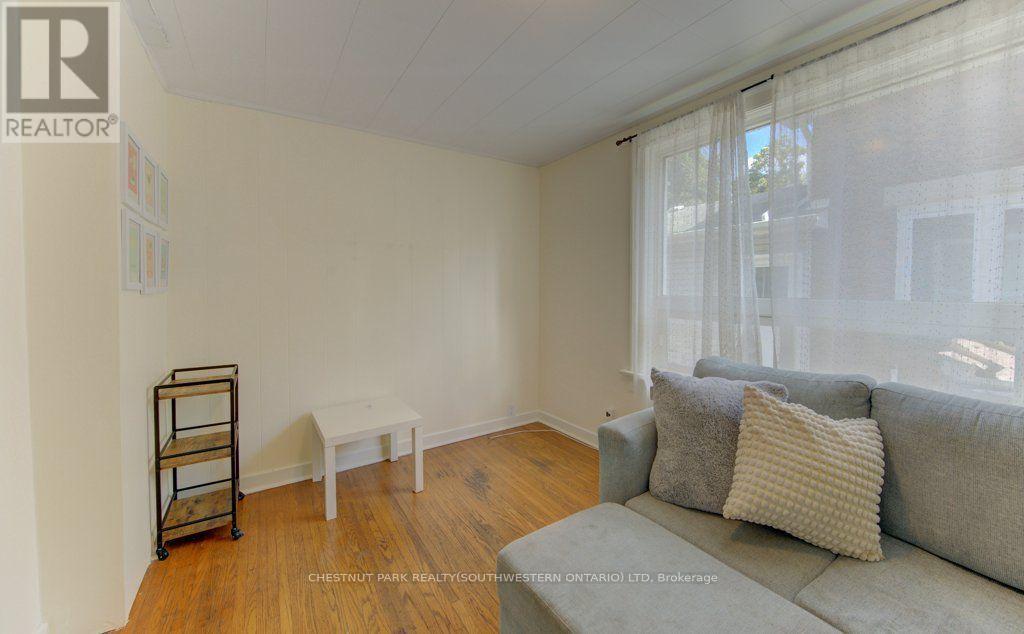 10 Marshall Street, Waterloo, Ontario  N2J 2T2 - Photo 11 - X13142376