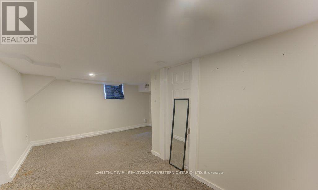 10 Marshall Street, Waterloo, Ontario  N2J 2T2 - Photo 22 - X13142376