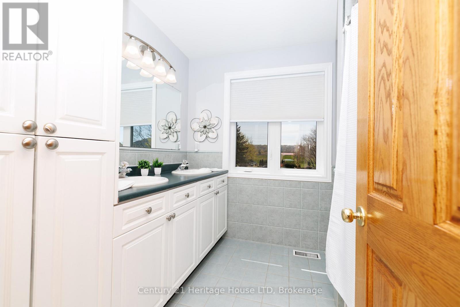 6 Jacob's Landing, Grimsby, Ontario  L3M 5G7 - Photo 29 - X13544166