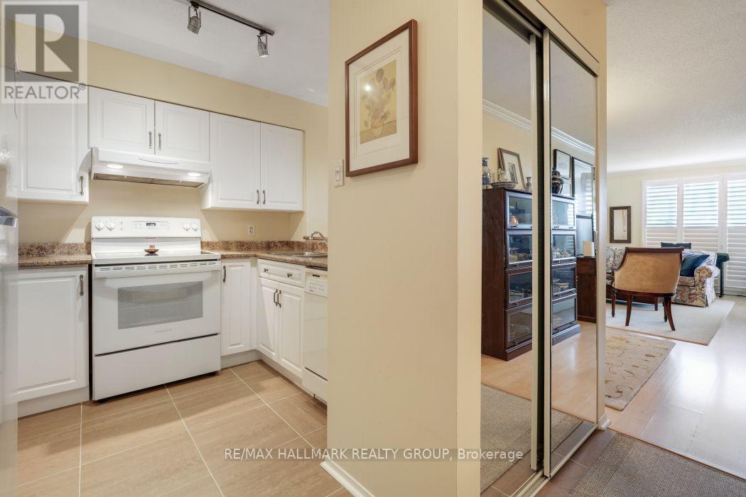 1006 - 545 St Laurent Boulevard, Ottawa, Ontario  K1K 4H9 - Photo 5 - X13727366