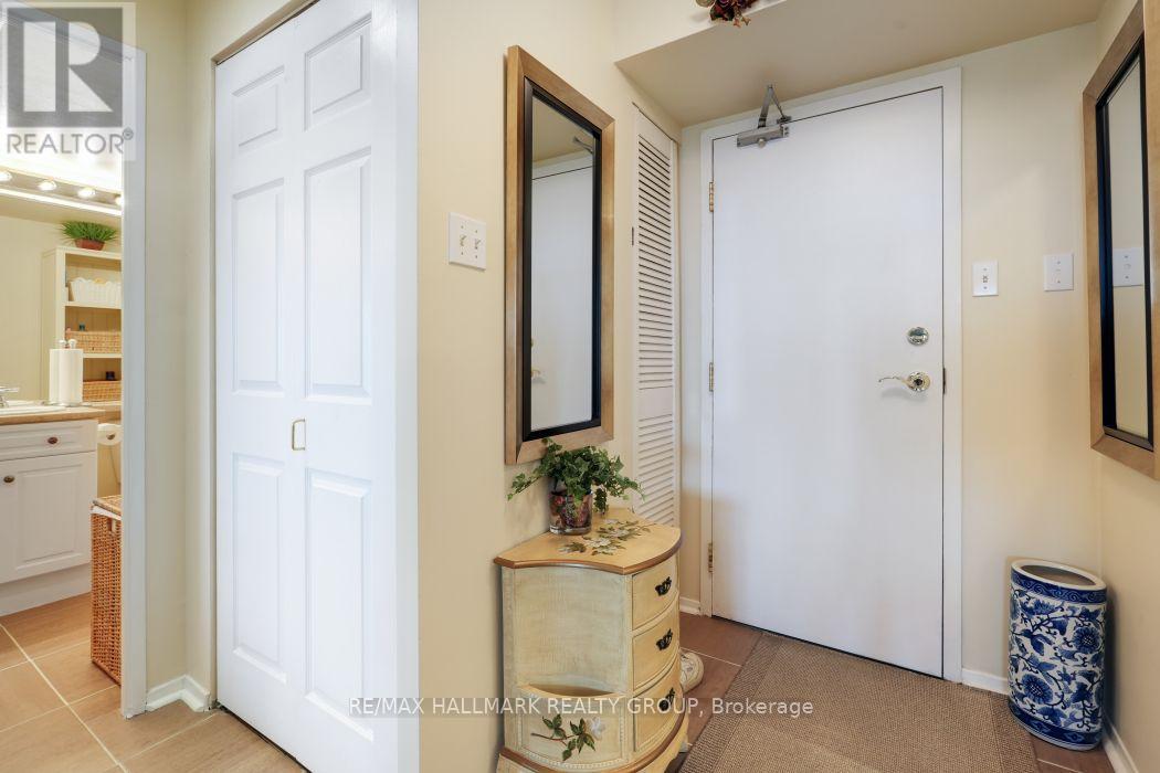 1006 - 545 St Laurent Boulevard, Ottawa, Ontario  K1K 4H9 - Photo 17 - X13727366