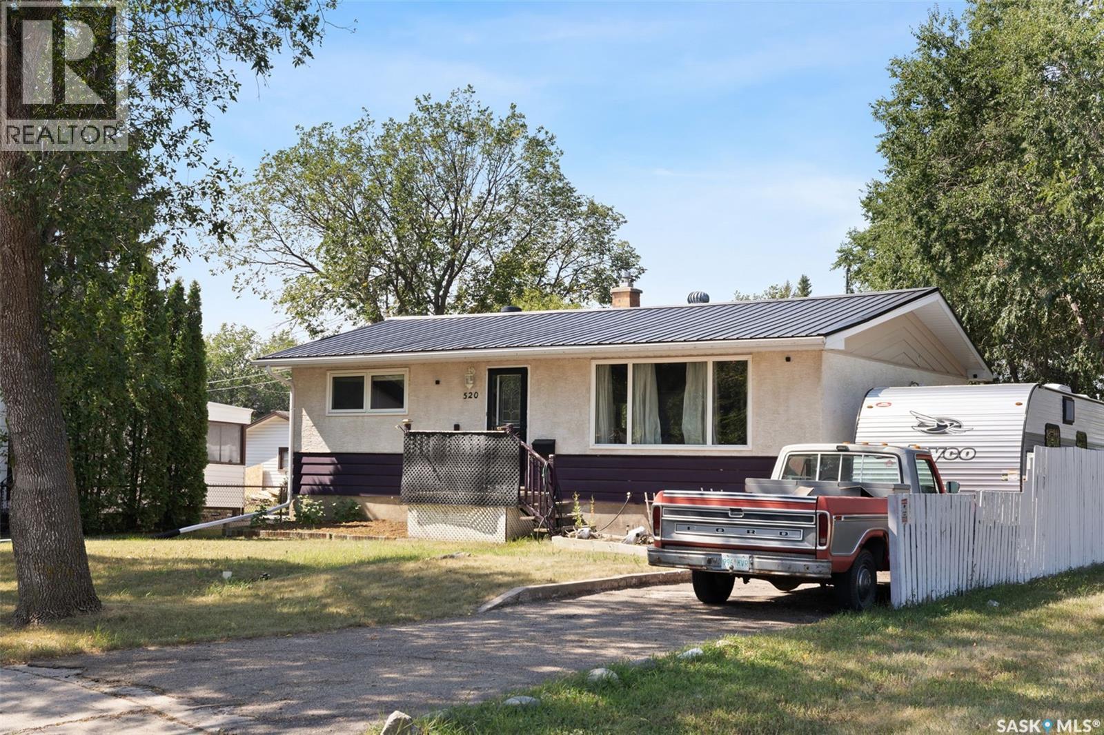 520 Montague Street, Regina, Saskatchewan  S4R 3W5 - Photo 3 - SK047030