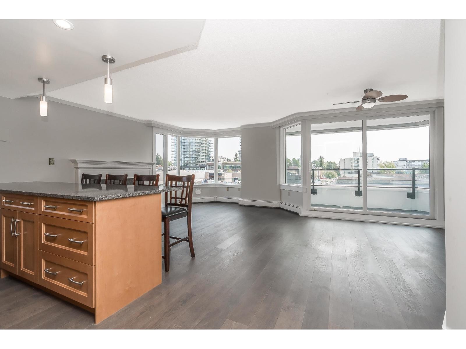 412 15111 Russell Avenue, White Rock, British Columbia  V4B 2P4 - Photo 3 - R3159597