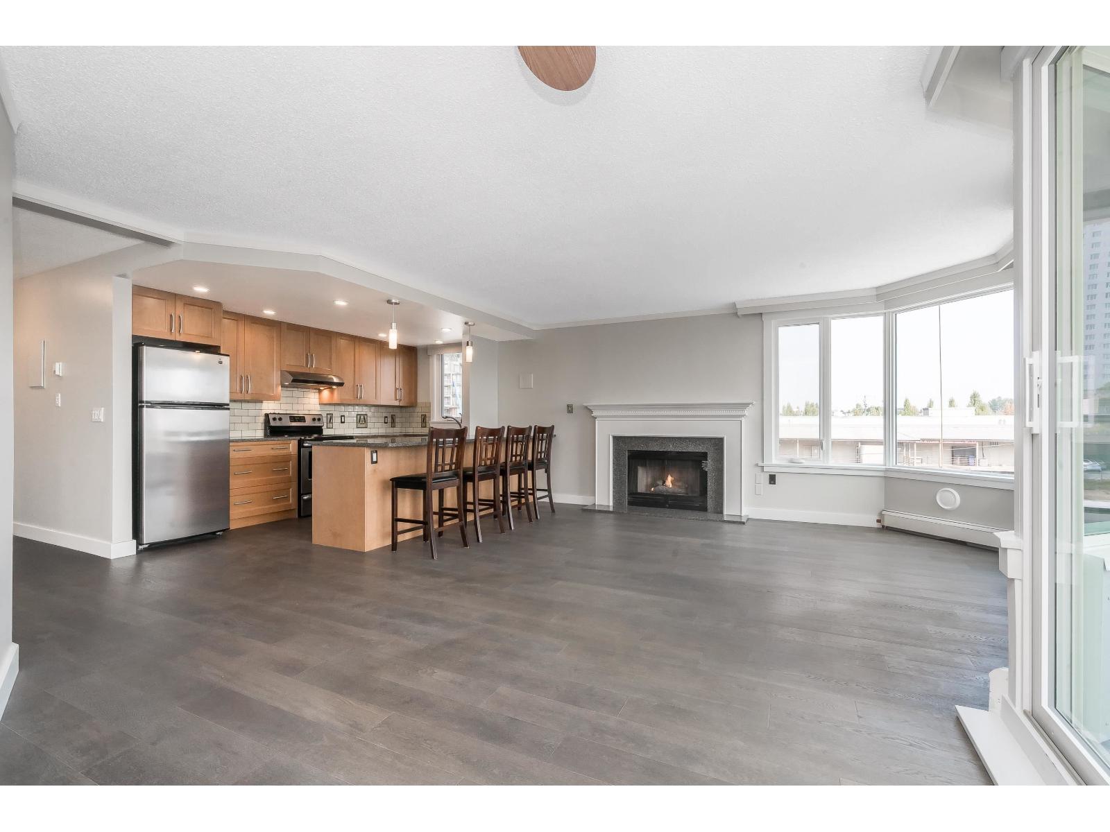 412 15111 Russell Avenue, White Rock, British Columbia  V4B 2P4 - Photo 4 - R3159597
