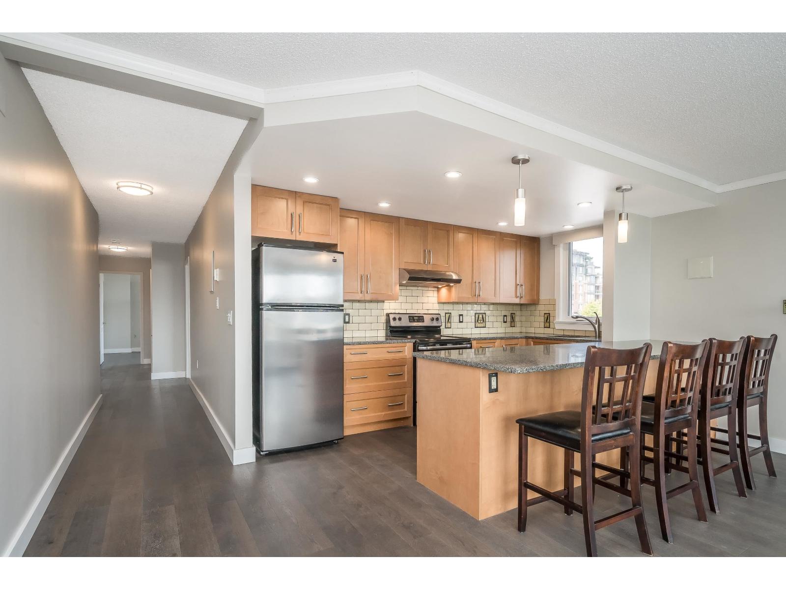 412 15111 Russell Avenue, White Rock, British Columbia  V4B 2P4 - Photo 5 - R3159597