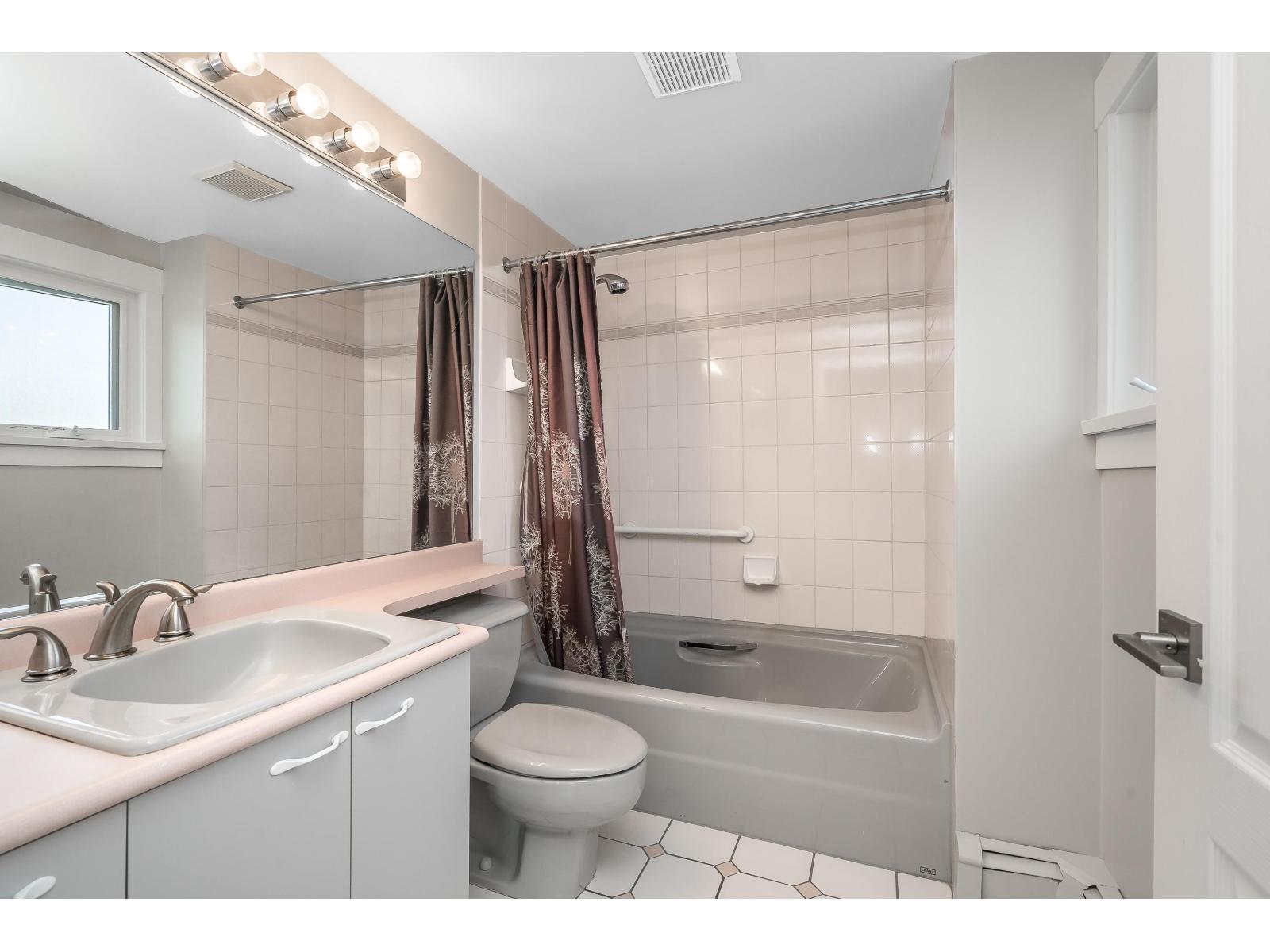 412 15111 Russell Avenue, White Rock, British Columbia  V4B 2P4 - Photo 22 - R3159597