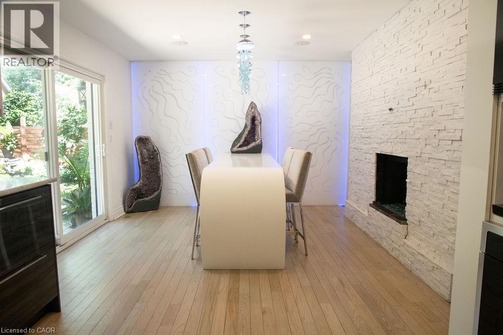 4299 Lakeshore Road, Burlington, Ontario  L7L 1A7 - Photo 9 - 40845190