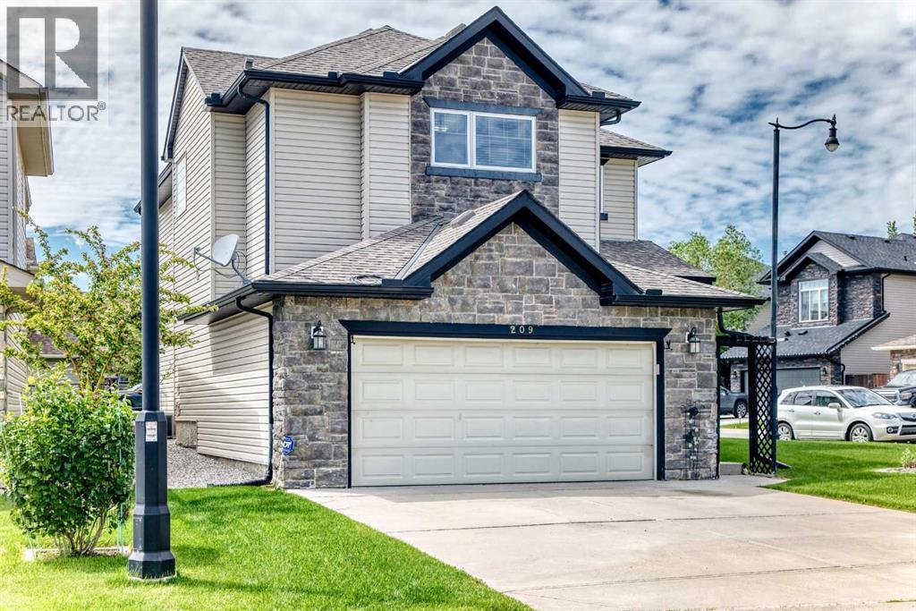 209 Crystal Green Point, Okotoks, Alberta  T1S 2K7 - Photo 2 - A2322719
